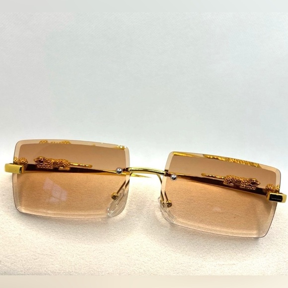 Sunglasses Gold Frame Gradient
Tea |‎ Regular - Picture 1 of 5